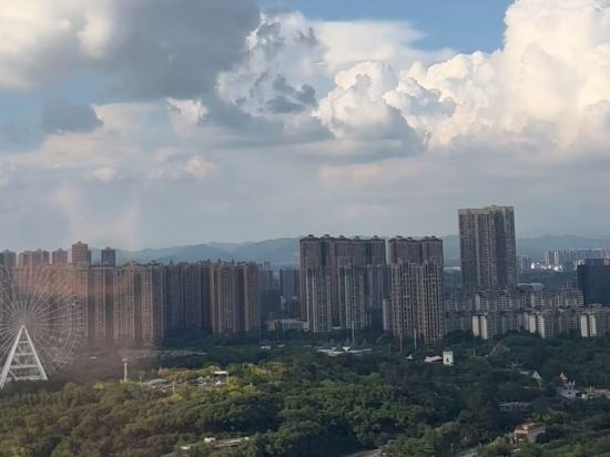 南寧中心永恆皇冠假日飯店優惠