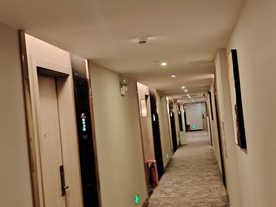 皇御軒酒店（深圳會展中心福民地鐵站店）優惠