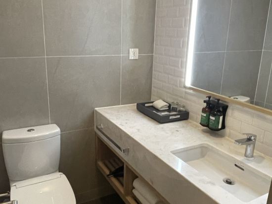 曼谷通羅宿之橋套房飯店優惠