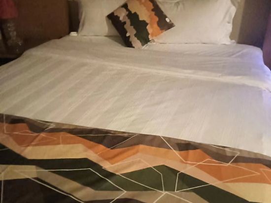 中青旅山水設計師酒店東城萬達廣場店優惠