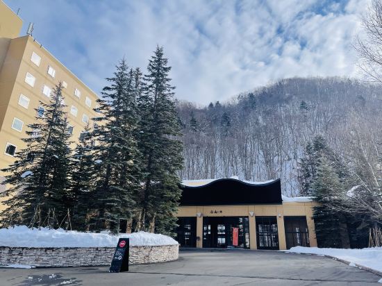 定山渓 鶴雅リゾートスパ 森の謌 クーポン