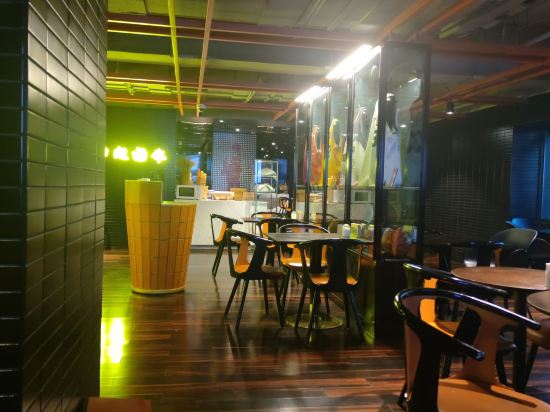 上海中寧路地鐵站亞朵S虎撲籃球酒店優惠