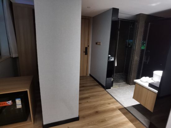 花東澳斯特精選飯店（廣州白雲國際機場航廈店）優惠