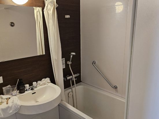 那霸AZAT酒店（安裏站前）優惠