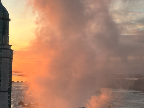 希爾頓尼亞加拉瀑布/瀑布景觀套房酒店優惠