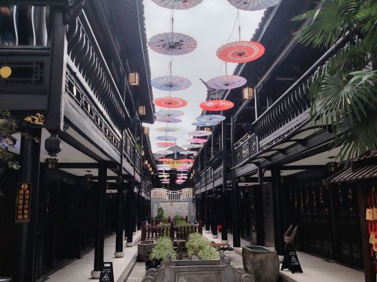 多弗度假飯店（麗江古城南門店）優惠