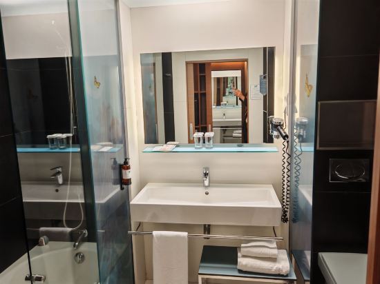 薩拉戈薩文希真特羅酒店優惠