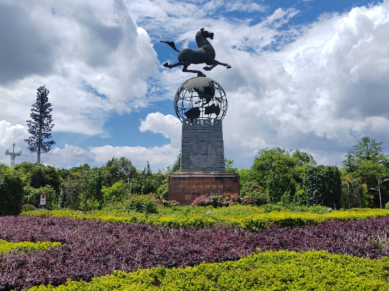 花築奢·麗江古城沁湖軒湖景花園客棧優惠