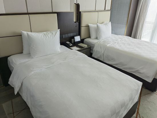 深圳深鐵皇冠假日酒店優惠