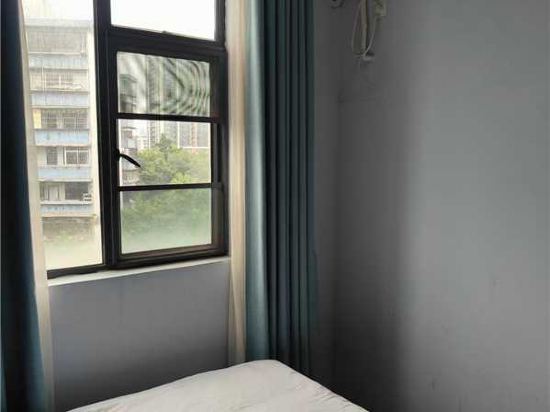 英倫精品公寓（廣州火車站三元里地鐵站店）優惠