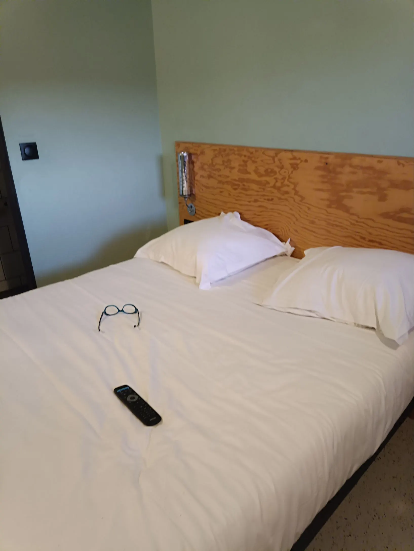 Eklo Hotels Clermont-Ferrand Centre Gare Rooms Photos