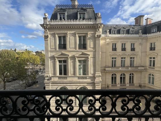 巴黎凱旋門星型廣場輝煌酒店優惠