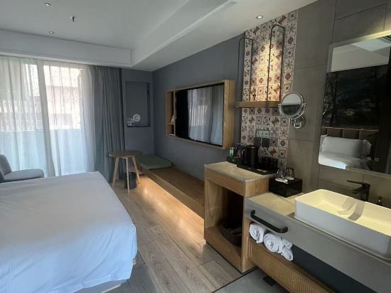 深圳福田口岸保稅區秋果飯店優惠