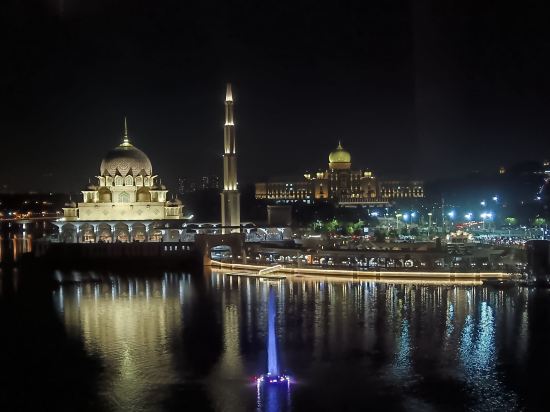 布城頂峰飯店優惠