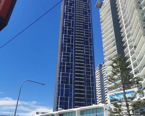 Meriton Suites Southport Exterior Photos