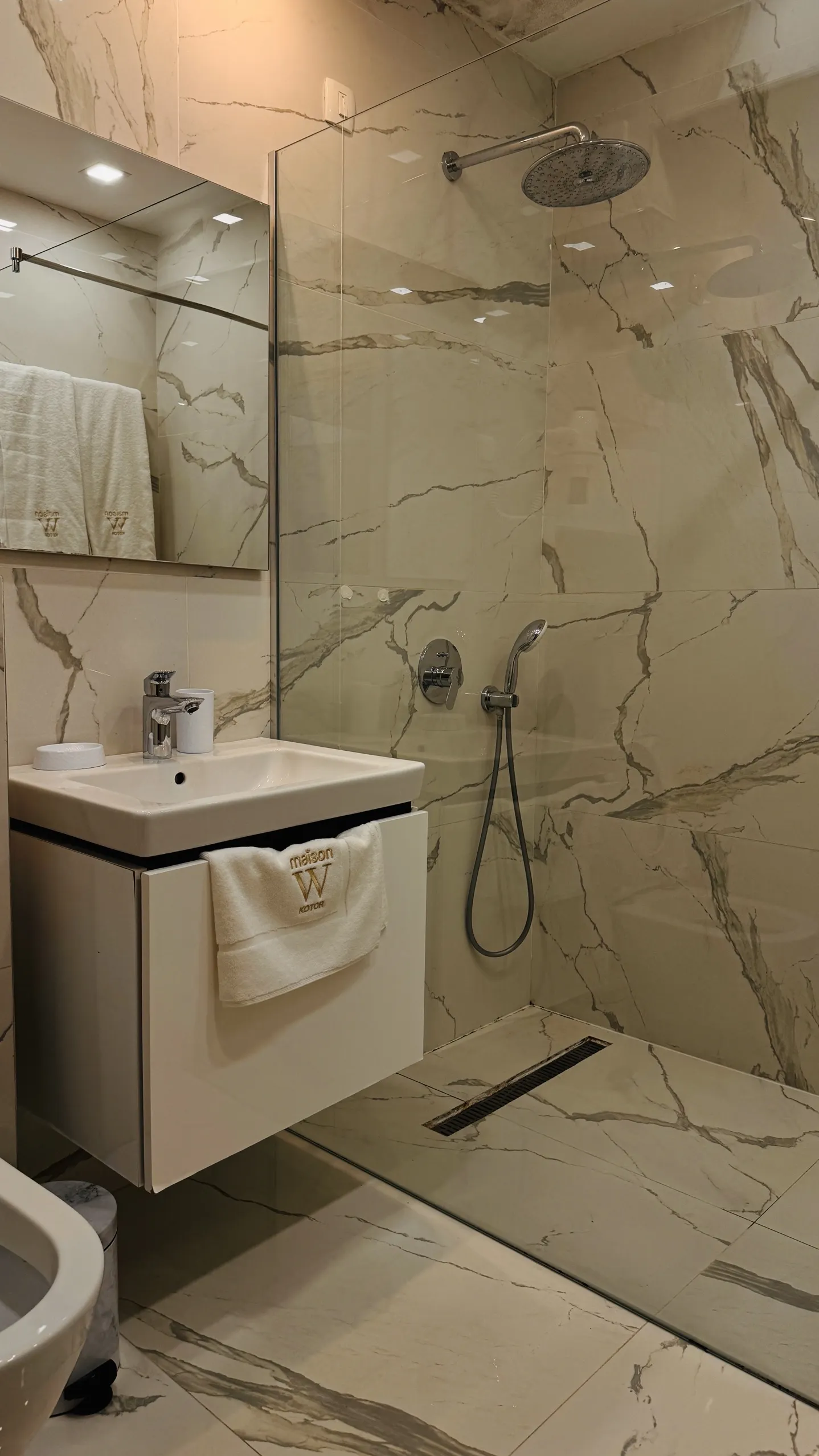 Maison W Rooms Photos