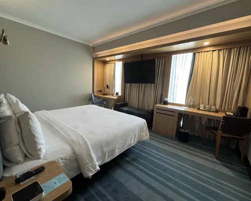 Aloft by Marriott New Delhi Aerocity Zimmer Photos