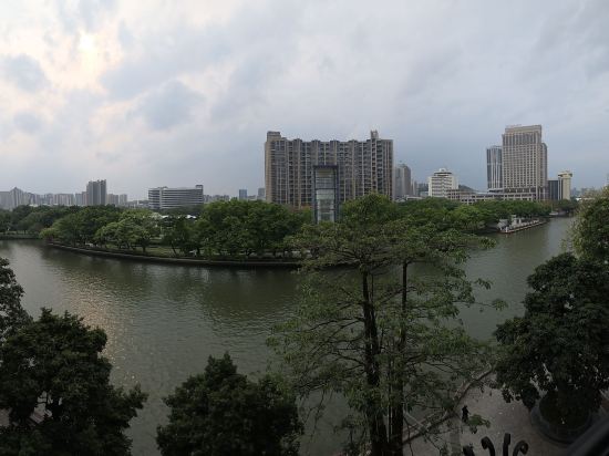 中山江畔商務酒店優惠