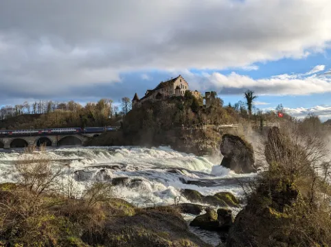 Schaffhausen Youth Hostel Рядом с отелем Photos