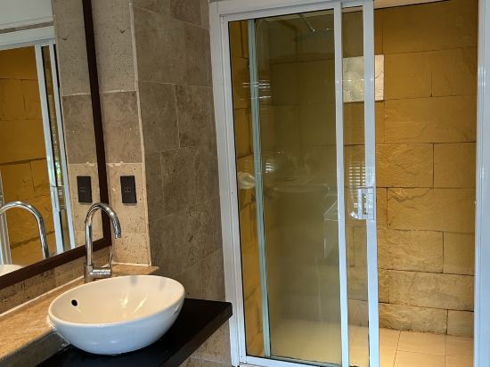 安達曼白色海灘度假酒店（SHA Extra Plus）優惠