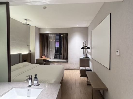 華里飯店（長沙洋湖濕地地鐵站店）優惠