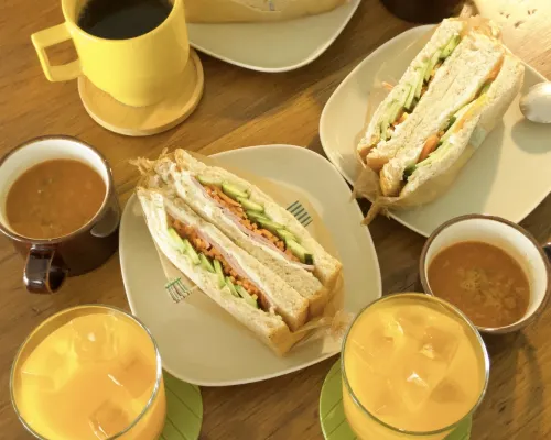 ROUTE - カフェと宿 食事 Photos