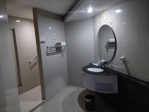 Hotel Horison Balairung Jakarta Zimmer Photos