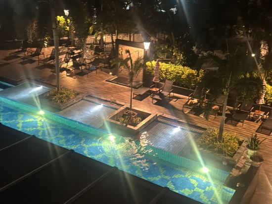 薩瓦蒂芭東渡假村飯店優惠