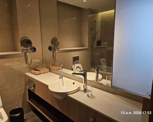 Momentus Hotel Alexandra Rooms Photos