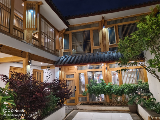 麗江無華回顧·Free·設計師.dream.遊隱美學·泳池美宿（麗江古城中心店）優惠