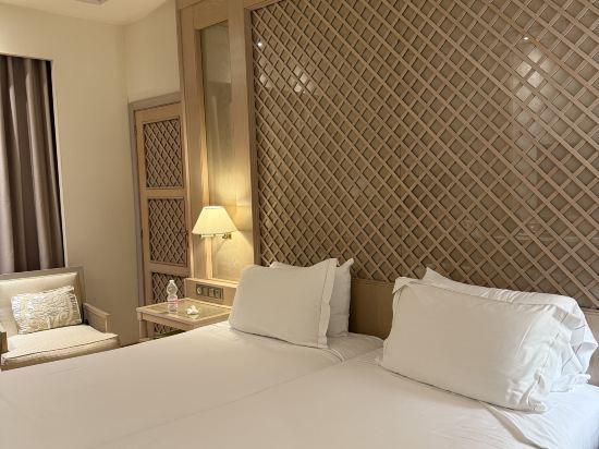 瓦倫西亞拉斯阿瑞納斯温泉療養度假村優惠