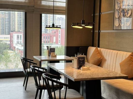 西安灃東希爾頓逸林酒店優惠