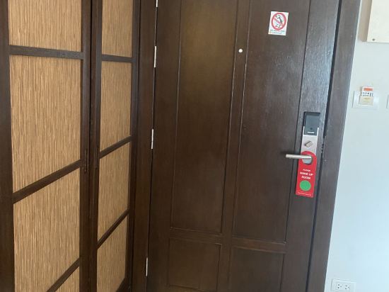 OYO 241 薩迪特拉達納酒店優惠