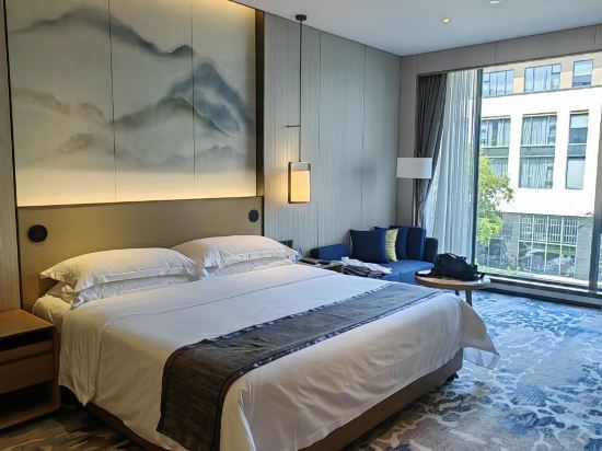 新興榮熙假日酒店優惠