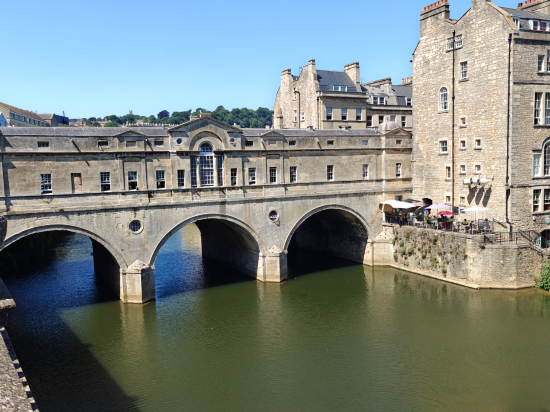 智選假日巴斯酒店優惠