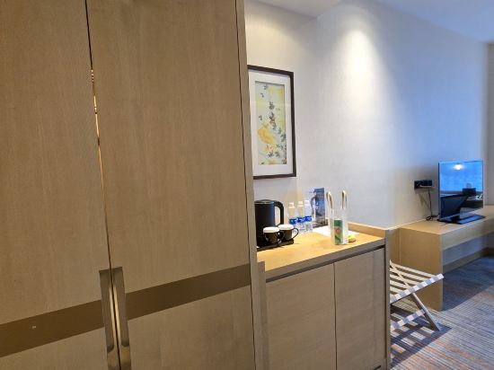 上海新虹橋國家會展中心燦輝希爾頓花園酒店優惠