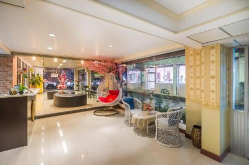 角落拉查達酒店優惠