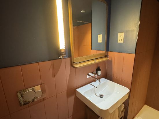 曼徹斯特惠特沃思洛克優惠