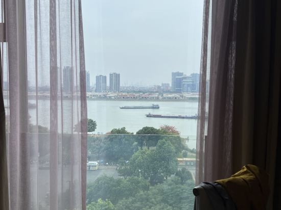 廣州增城保利皇冠假日酒店優惠