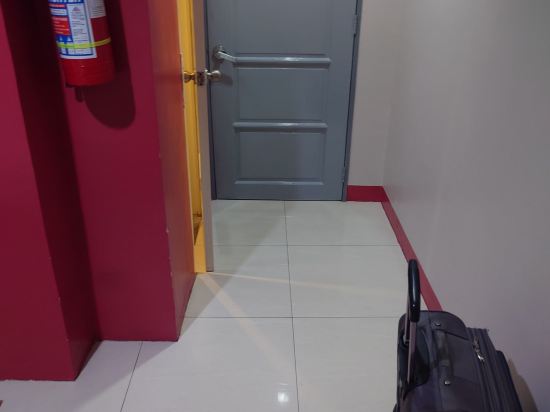 瑞德多茲飯店 - 近宿霧大都會大教堂優惠