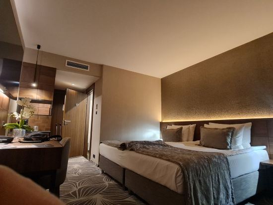 奧肯切機場酒店優惠