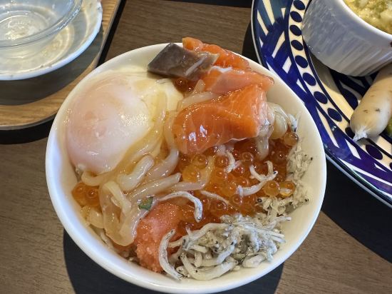 支笏湖鶴雅度假溫泉飯店水之謌優惠