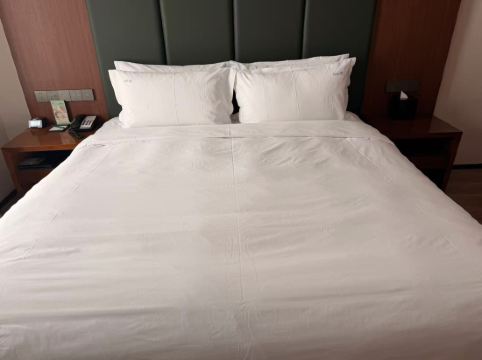 青島中心假日酒店優惠