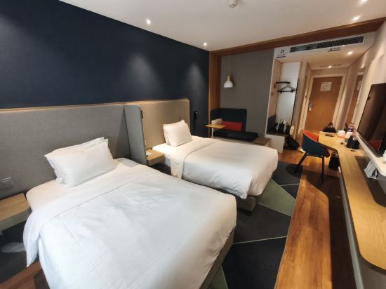 成都北站智選假日飯店（金牛萬達廣場店）優惠