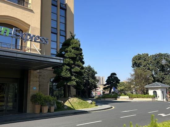 廣州番禺智選假日酒店優惠