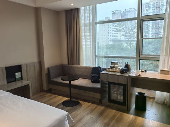 南寧南湖地鐵站亞朵酒店優惠