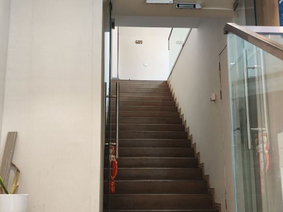 梧桐宿·精選設計師飯店（西安鐘鼓樓大差市地鐵站店）優惠