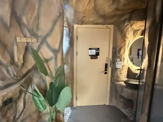 品美居溫泉影院飯店（都江堰景區南橋店）優惠
