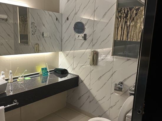 西安綠地假日酒店優惠