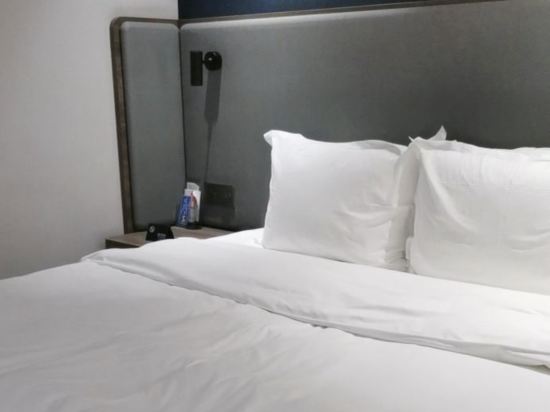 開封迪臣智選假日飯店優惠